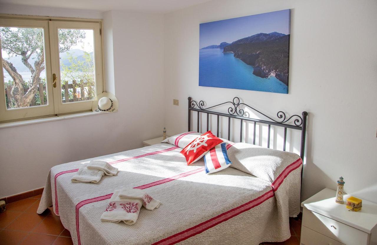 Casa Delta Delle Acque Vista Spettacolare E Giardino Apartment Cala Gonone Luaran gambar