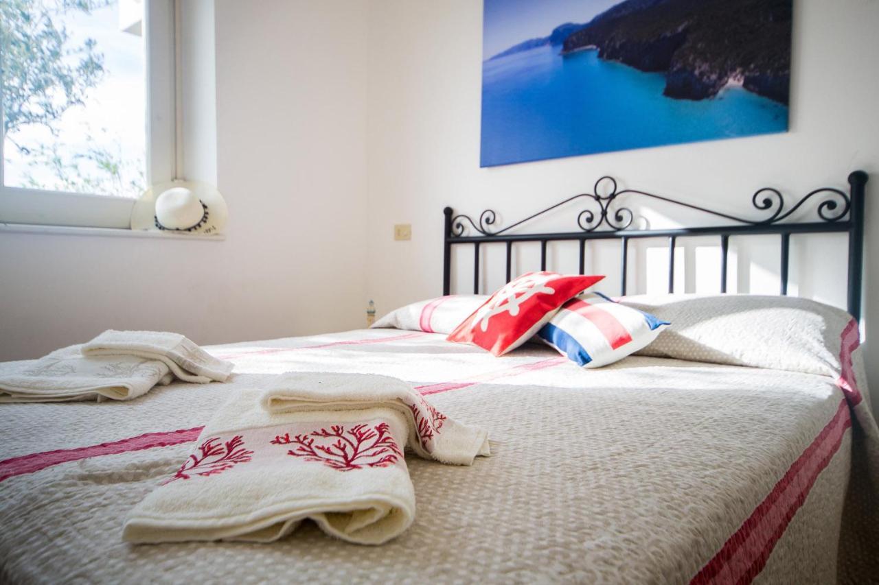 Casa Delta Delle Acque Vista Spettacolare E Giardino Apartment Cala Gonone Luaran gambar