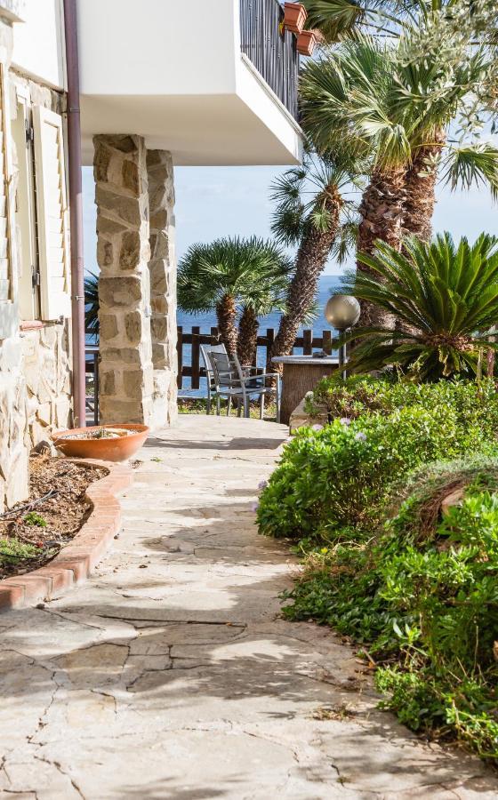 Casa Delta Delle Acque Vista Spettacolare E Giardino Apartment Cala Gonone Luaran gambar